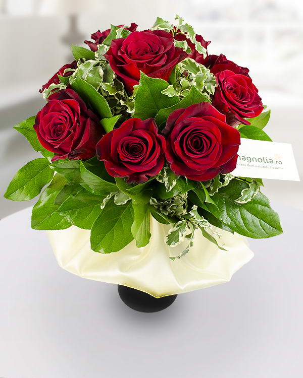 Bouquet with 9 red roses 