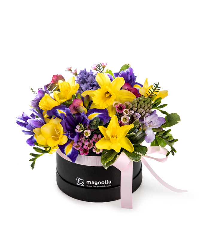 Spring box with perfumed flowers