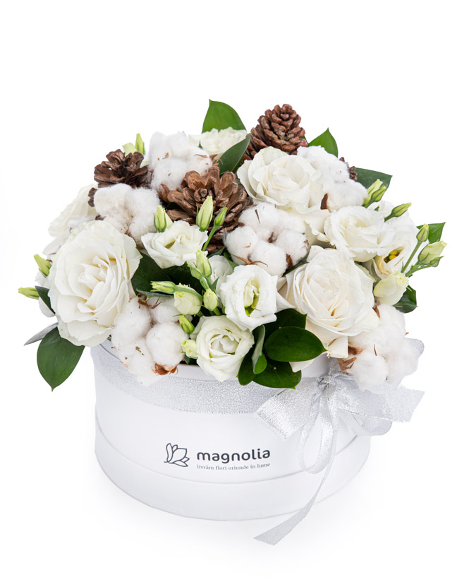 Winter arrangement with white flowers 