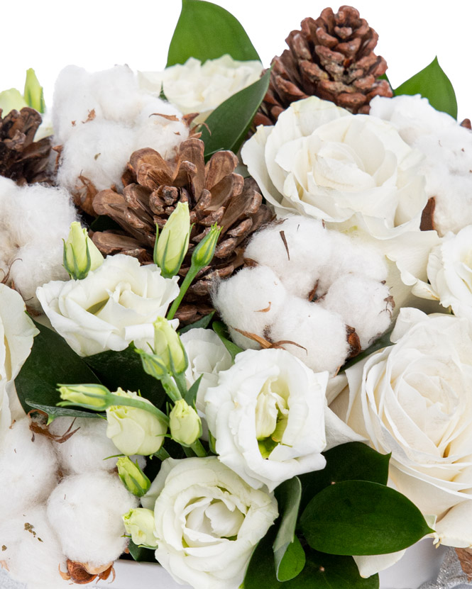 Winter arrangement with white flowers 