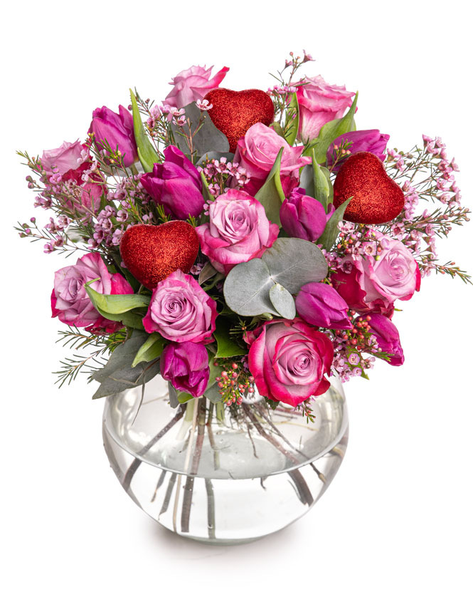 Valentine's Day bouquet with accesories