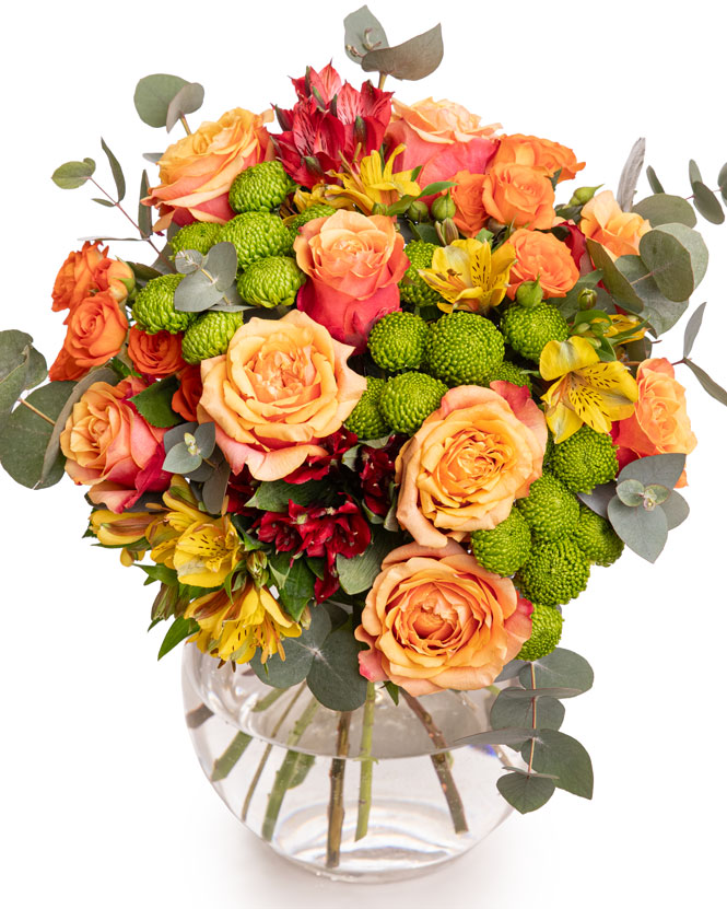 Chrysanthemums and roses bouquet