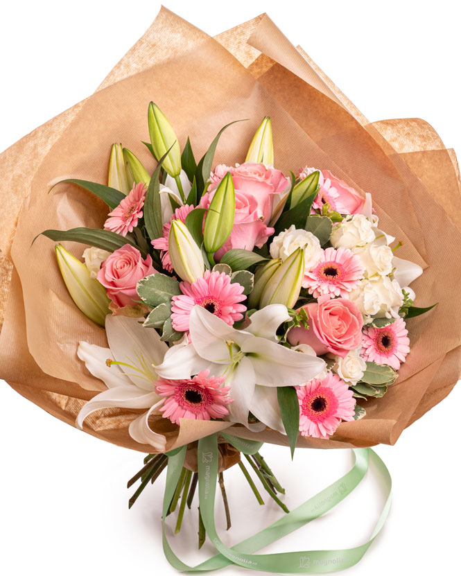 Bouquet with lilies, gerbera and roses 