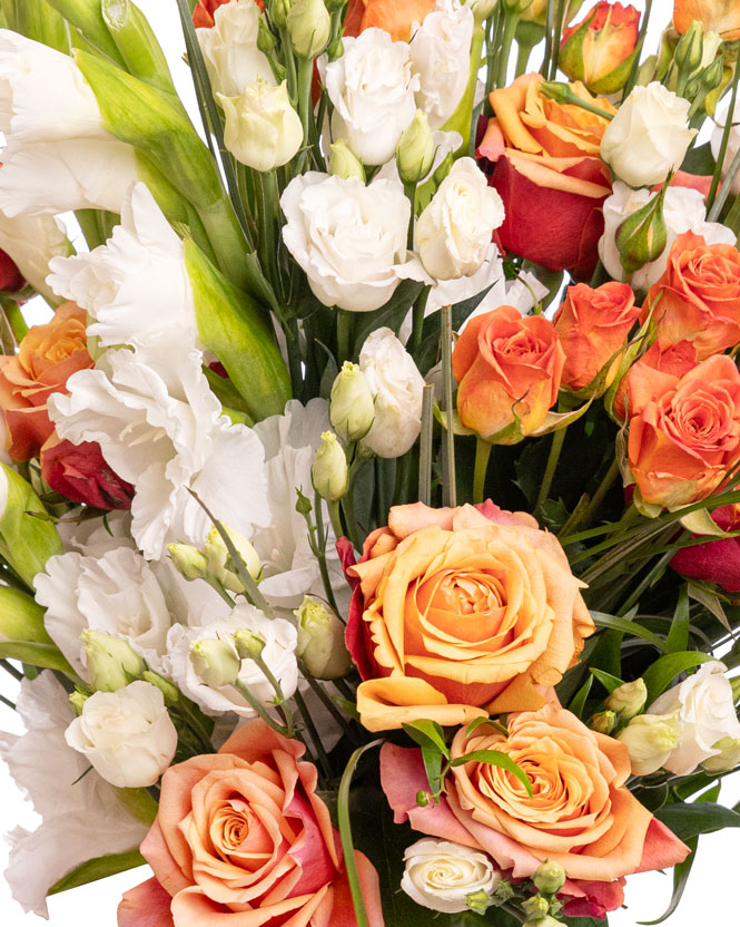 Gladioli and roses bouquet