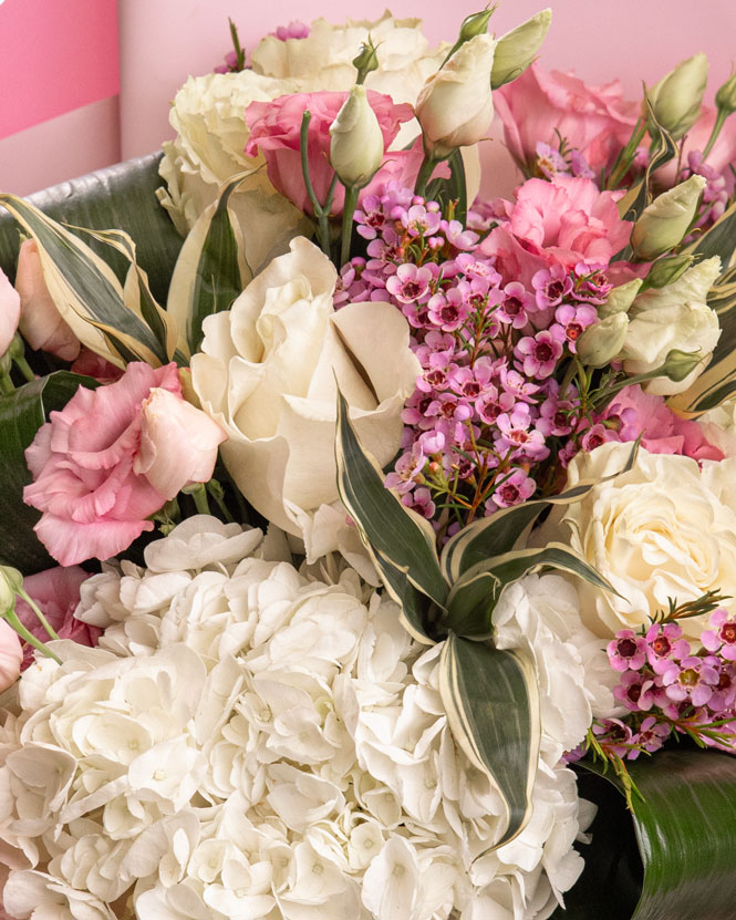 Bouquet with hydrangea and white roses