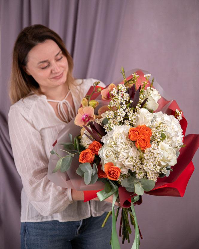 Bouquet with hydrangeas and orchids