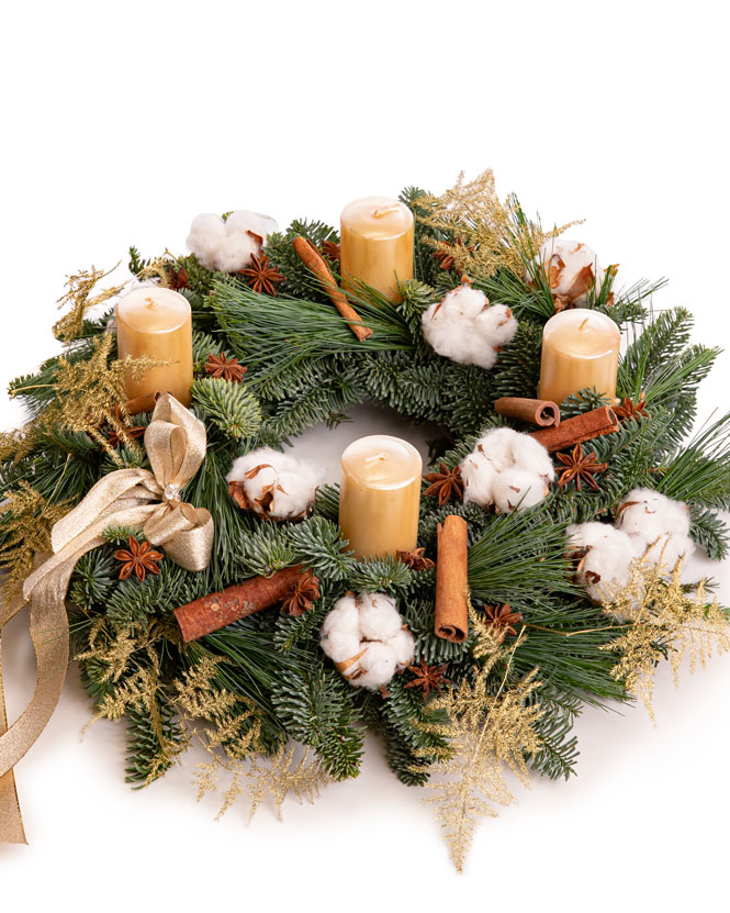 Advent wreath with accesories