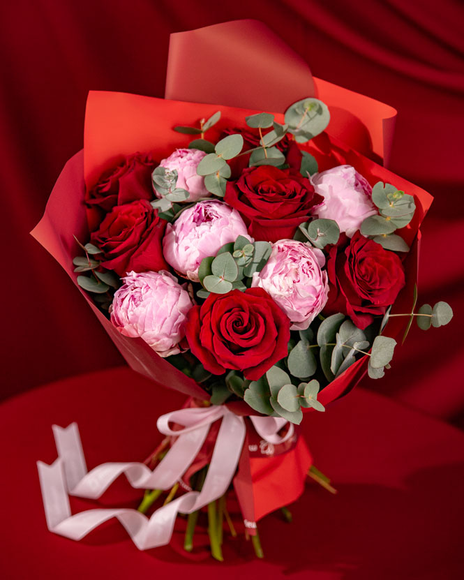 Bouquet of Peonies and Red Roses